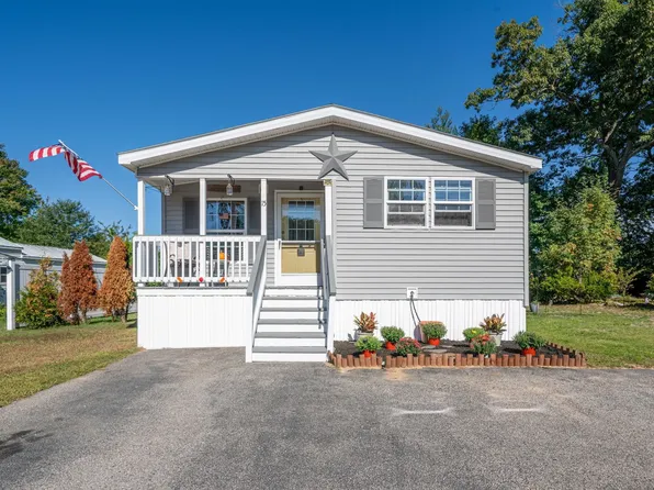 15 West Lane, Rochester, NH 03867
