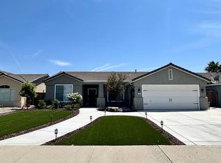 937 W Orange St, Hanford, CA 93230