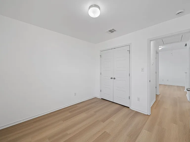 1026 Chad Loop — Photo 26