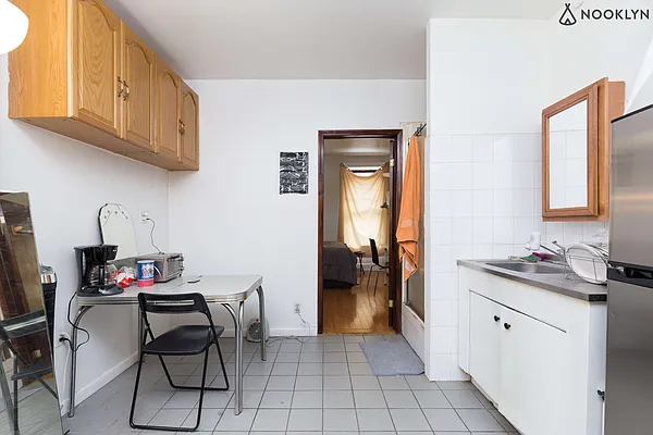 Rented by Nooklyn NYC LLC | media 6