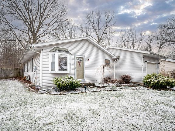 3rd image of 21821 McCain Ln