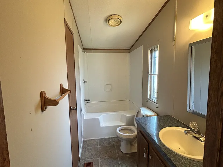191 Zackary St — Photo 11