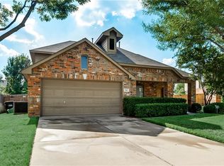 709 Collett Ct, Crowley, TX 76036