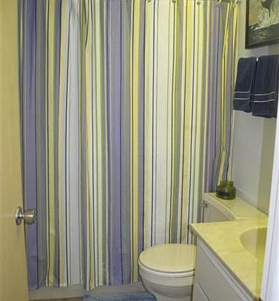 5th image of 913 San Carlos Dr
