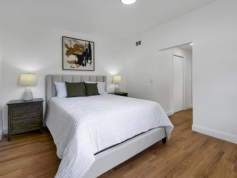 1711 White Ave #B — Photo 14