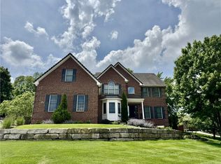 6409 Augusta Pl, Parkville, MO 64152