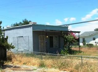 320 Clinton St, Madera, CA 93638