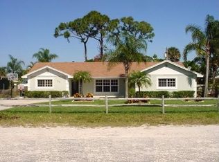 4925 Club Rd, Haverhill, FL 33415