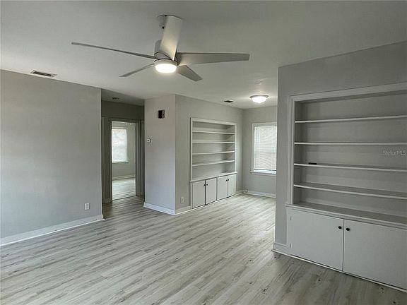 4th image of 736 37th Ave S