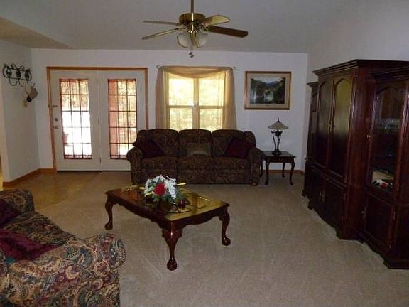 3rd image of 123 High Country Dr