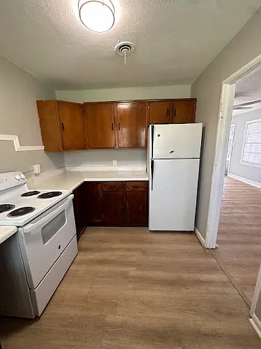 1621 Burdette Dr — Photo 21