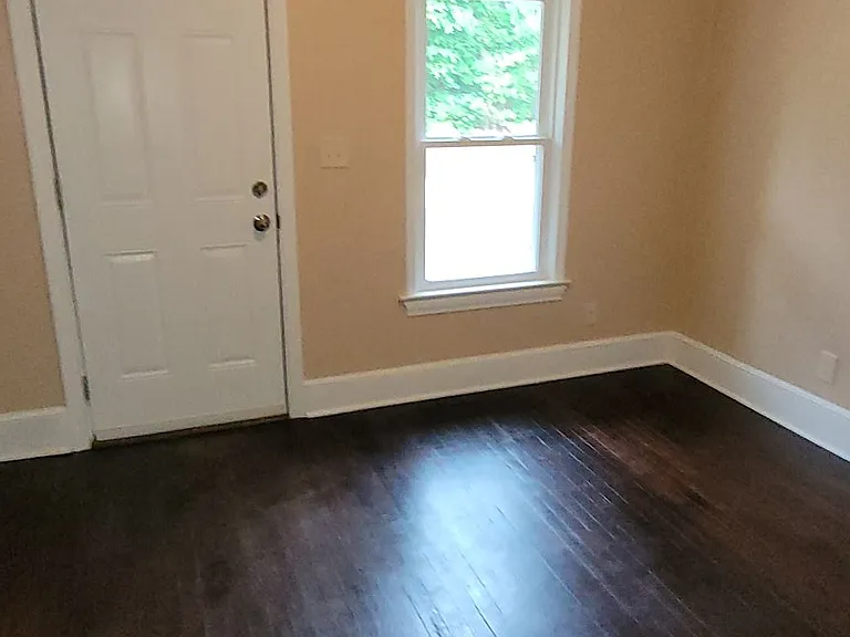 130-152 Zachmann St #134 — Photo 4