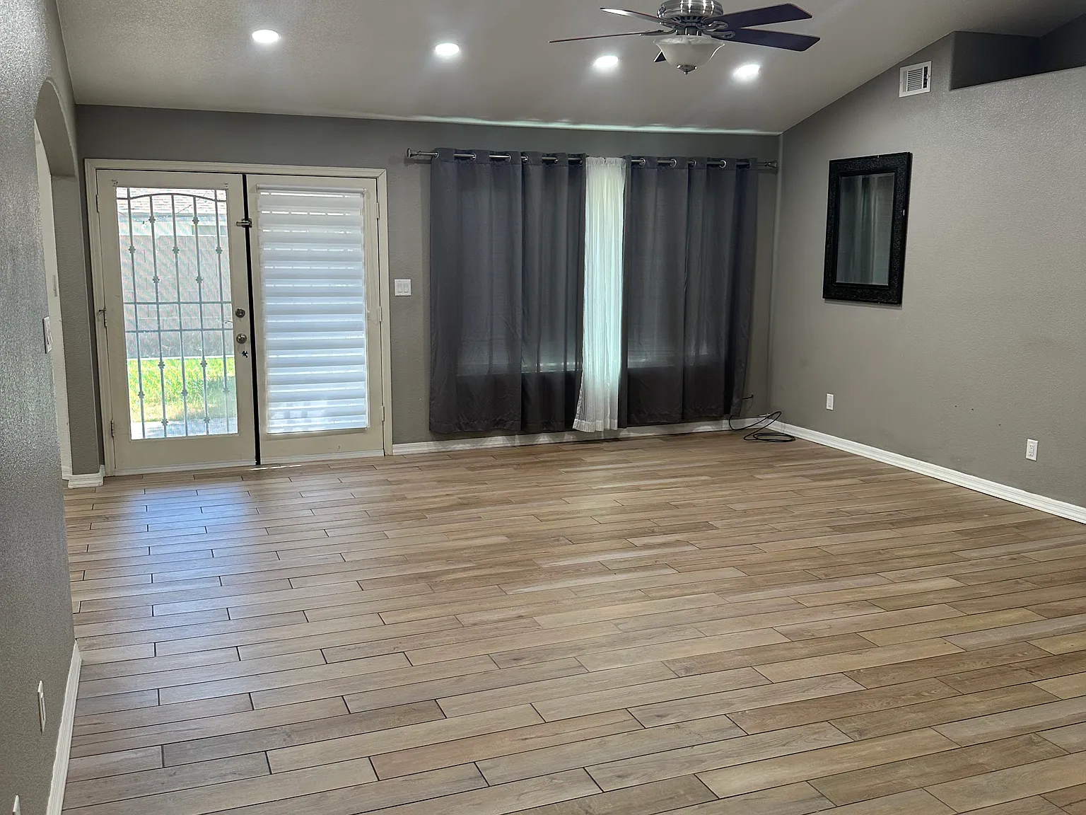3 bed, 1642 sqft, $2,100 — Photo 3