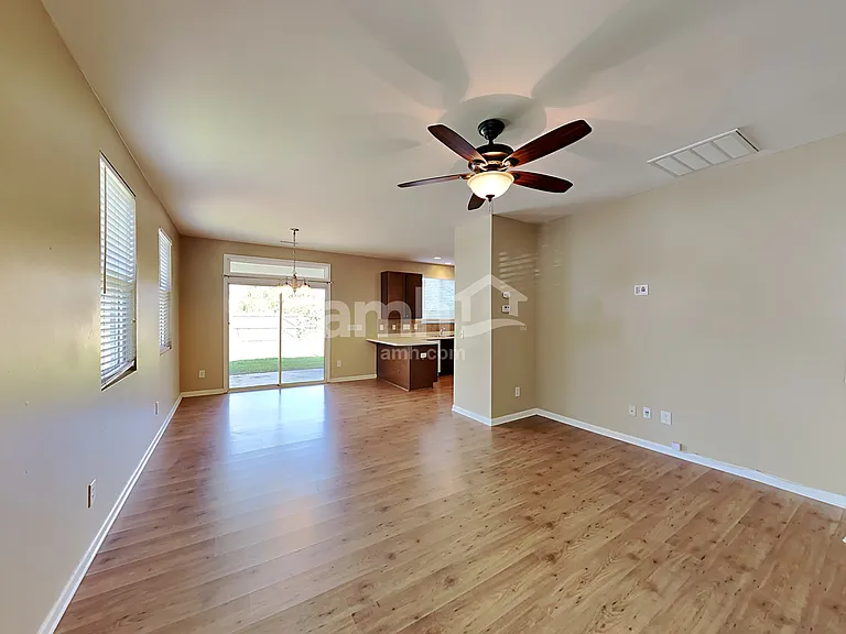 148 Bellfare Dr — Photo 6