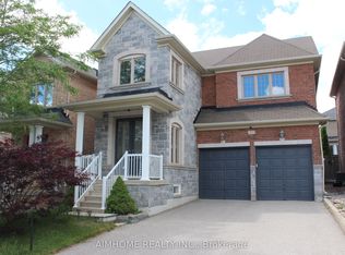 223 Emma Broadbent Ct, Newmarket, ON L3X3K8