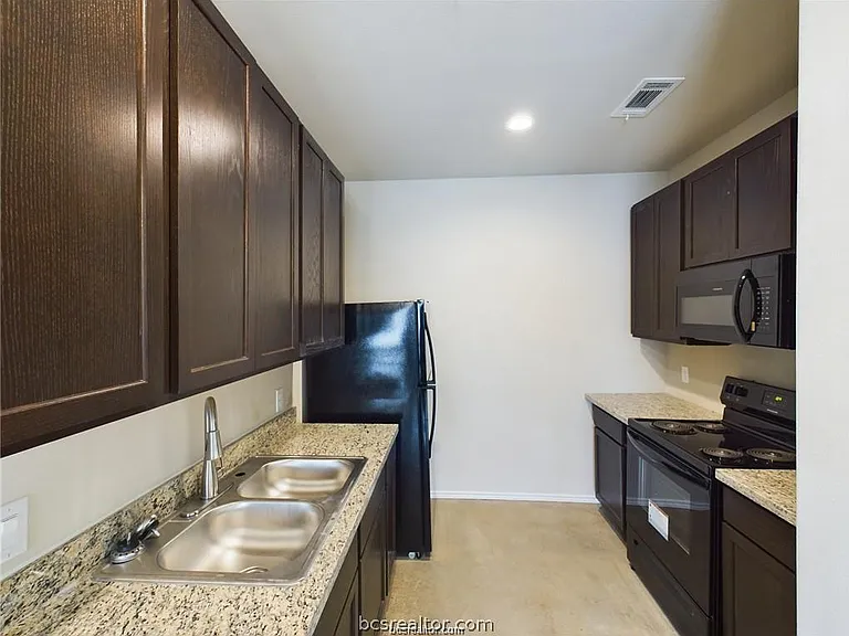 2910 Town Square Ave #2107 — Photo 5