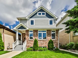 6728 W Albion Ave, Niles, IL 60714