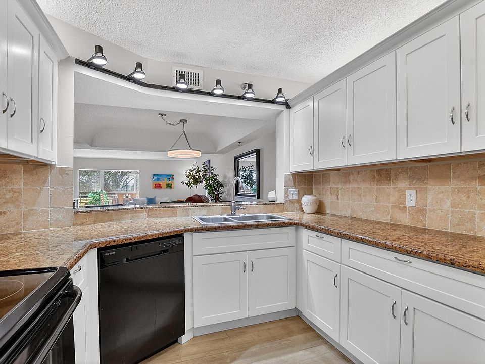 1st image of 9170 SW 14th Street #4306