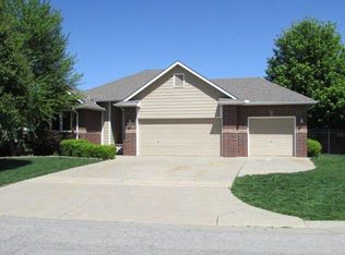 2434 N Pine Grove St, Wichita, KS 67205