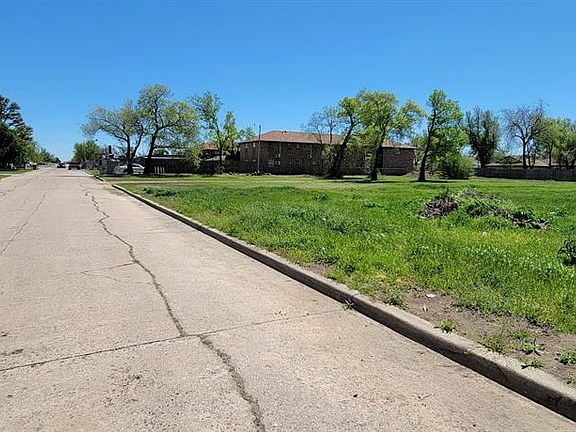3rd image of NW 41st St Lot 15 & 16