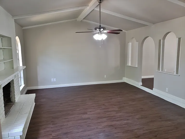 1320 Iris Ln — Photo 16