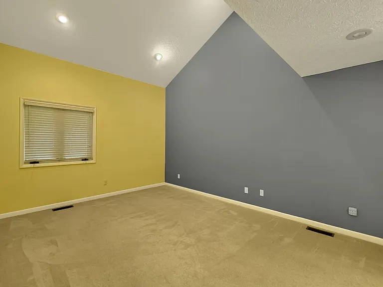 104 Lee Ave — Photo 9
