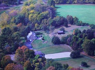 91 Pequest Rd, Andover, NJ 07821