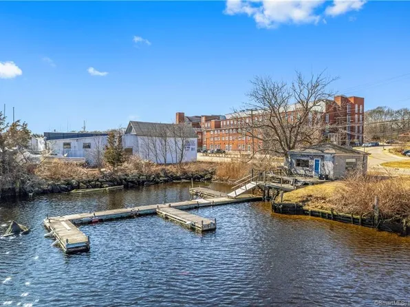 1 River Road, Stonington, CT 06379