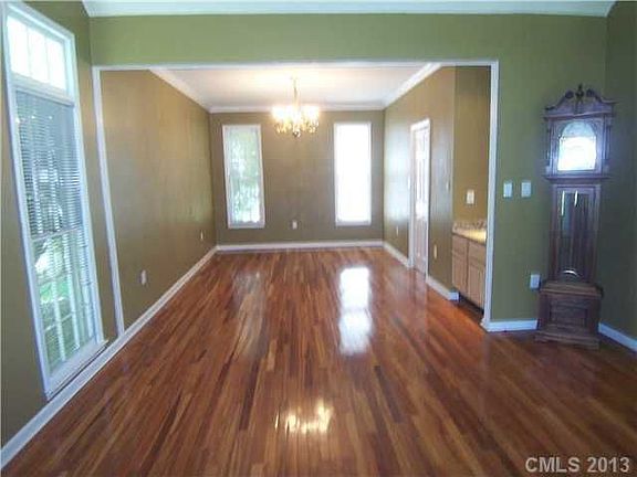 2nd image of 110 S Haven Dr