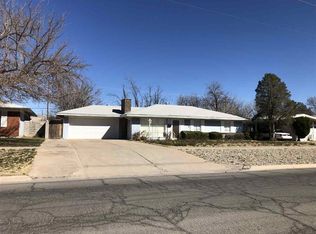 605 E Mescalero Rd, Roswell, NM 88201