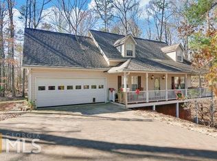 55 Waterfall Dr, Cleveland, GA 30528