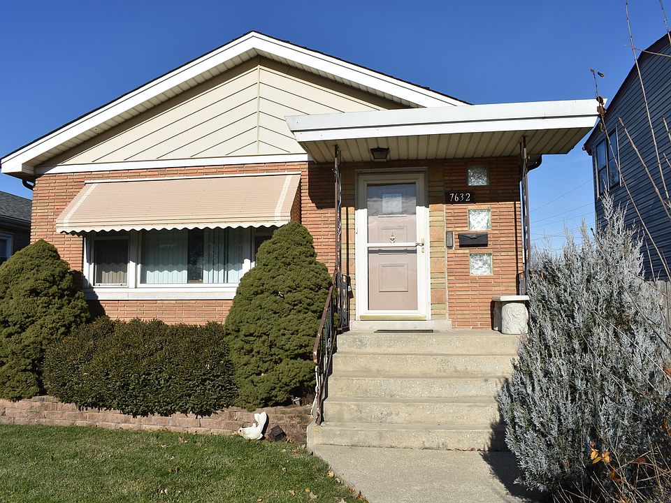 1st image of 7632 W 66th St
