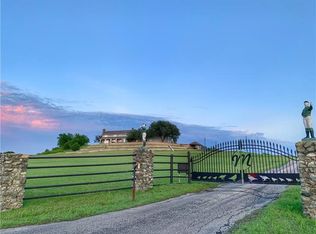 111 Valley View Ln, Weatherford, TX 76087