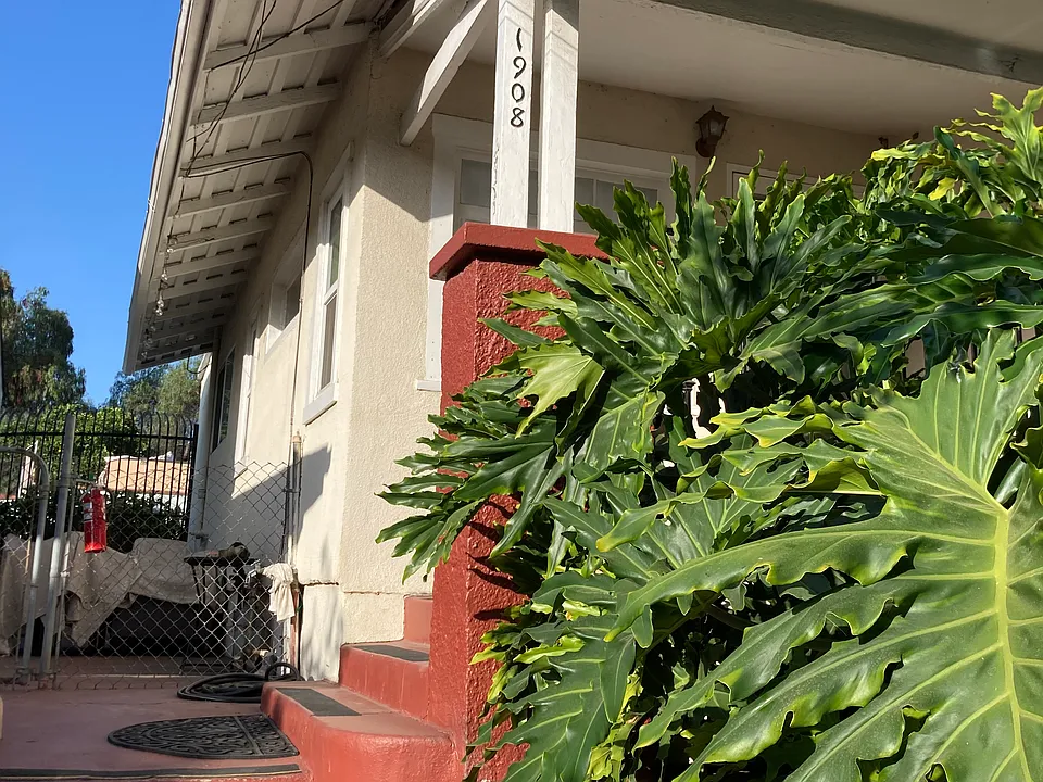1908 Bellevue Ave
