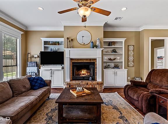 5th image of 504 Grand Oaks Dr