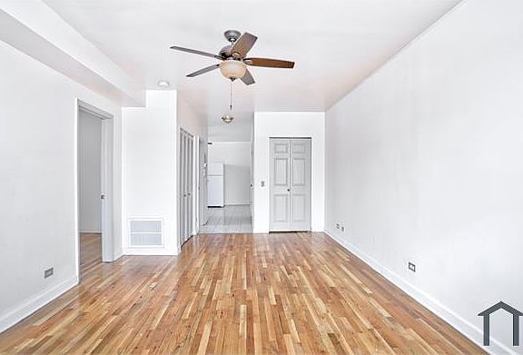 5th image of 4026 W Division St #303
