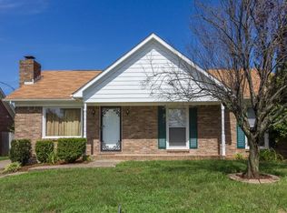 9904 Park Lake Dr, Louisville, KY 40229