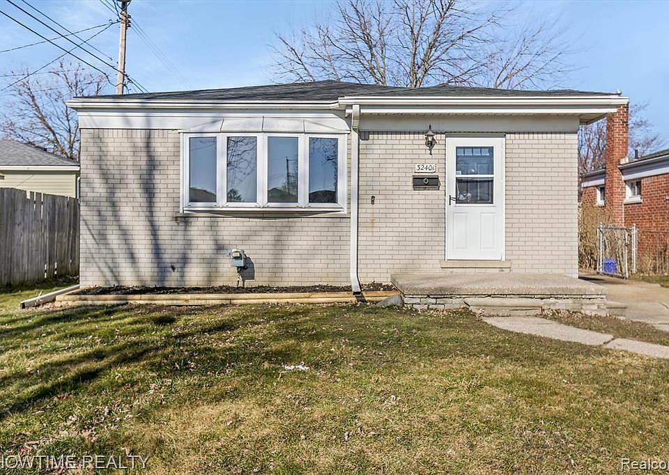 32401 Vandover St, Saint Clair Shores, MI 48082 | Zillow