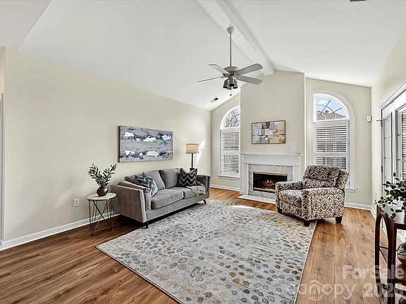 5th image of 8568 Windsor Ridge Dr