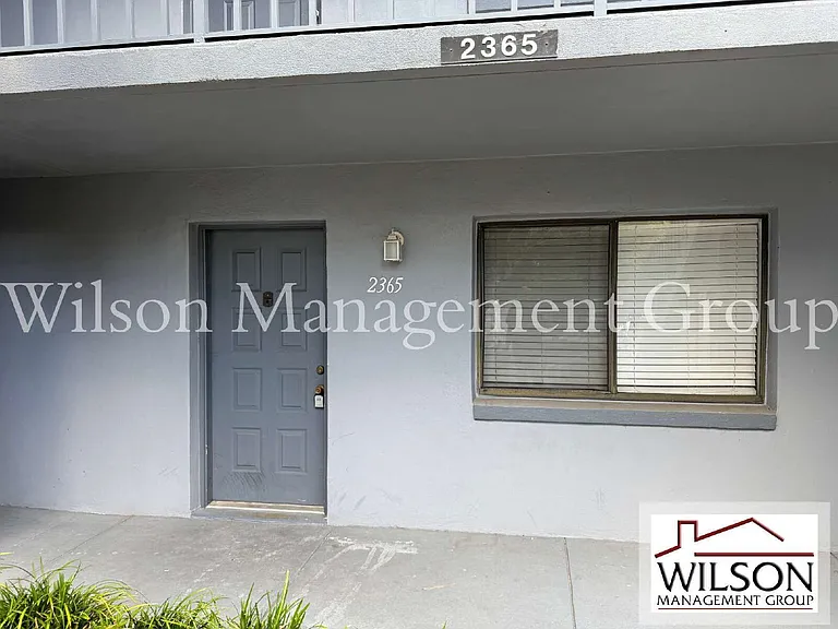 2365 Oak Park Way — Photo 2