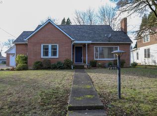 235 S Settlemier Ave, Woodburn, OR 97071