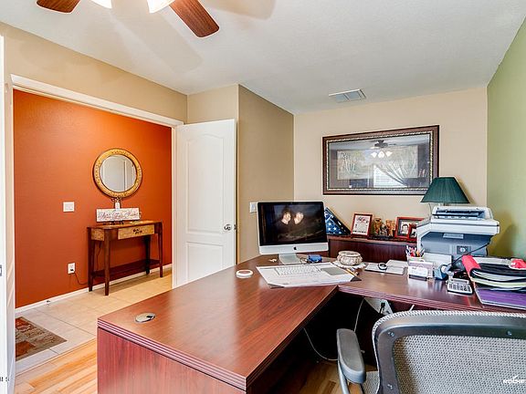Den or 4th Bedroom