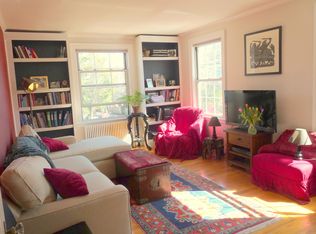 346 Harvard St APT 3, Cambridge, MA 02138