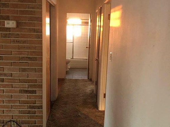 5th image of 1160 Lola St