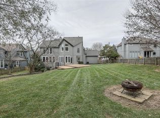 2329 SW Waterfall Dr, Lees Summit, MO 64081