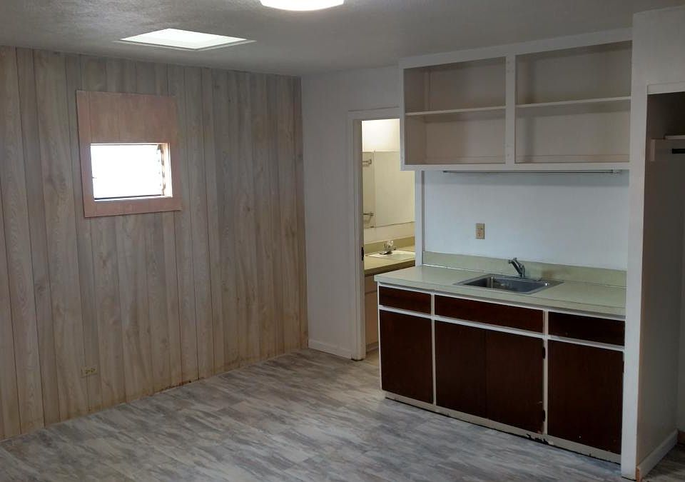 2nd image of 2543 Rose St APT D
