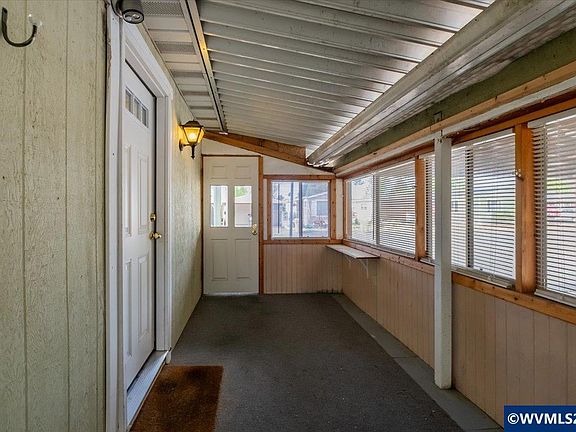 5th image of 450 SE Lacreole Dr Unit 148