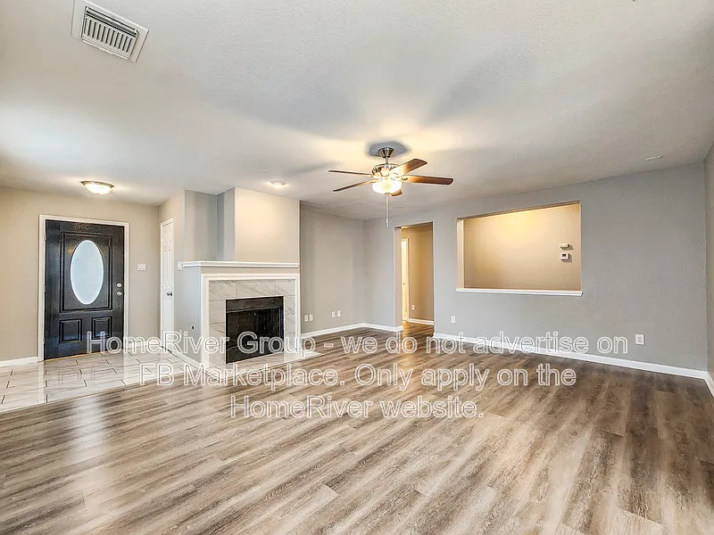 3 bed, 2.0 bath, 1648 sqft, $2,145 — Photo 3