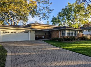 2450 Maple Ave, Northbrook, IL 60062