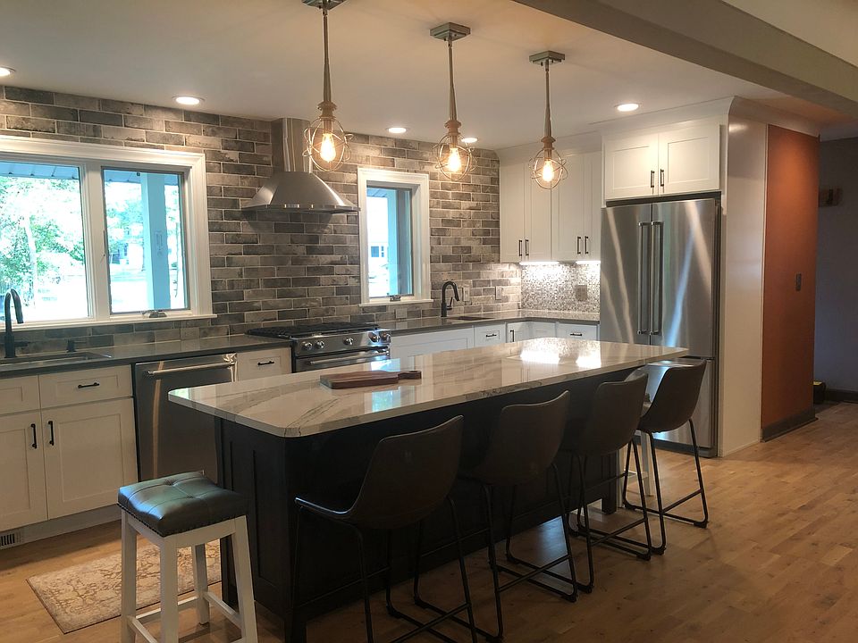 1st image of 5834 Lundy Ln